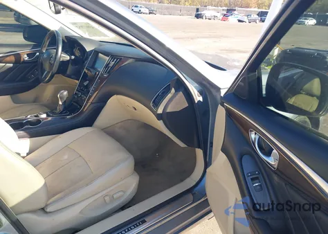 2016 Infiniti Q50 3.0T Premium z USA, uszkodzony, nr VIN JN1EV7AP9GM306034